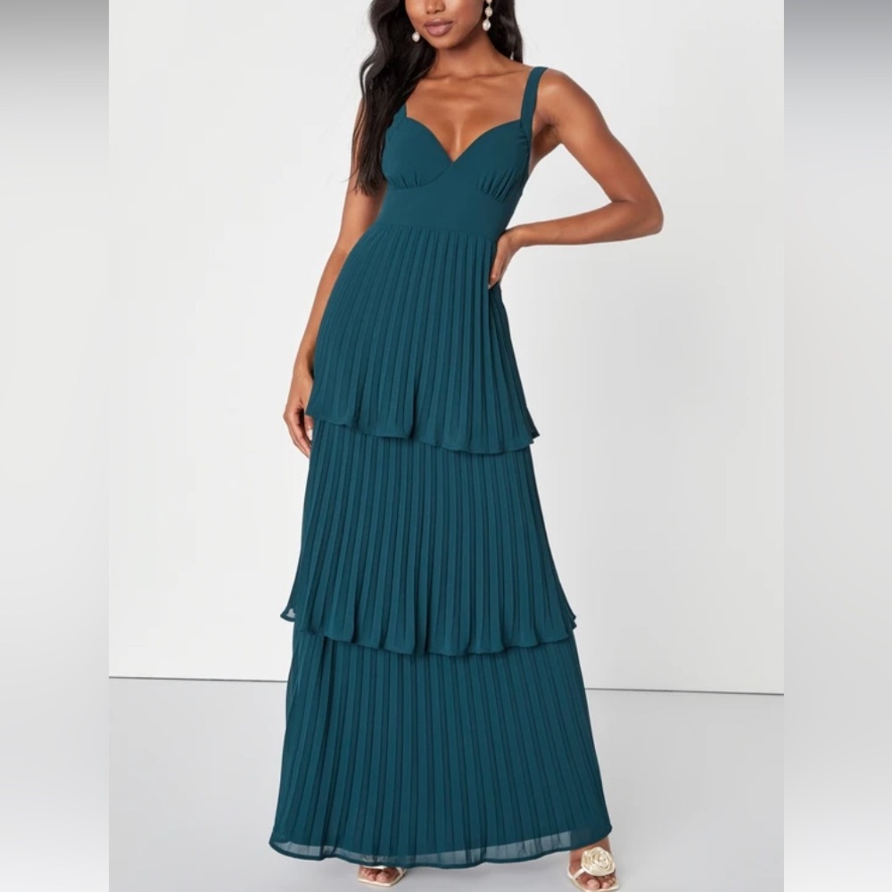 NWT Lulus Luxe Perfection Emerald Green Pleated Tiered Backless Maxi Dress - Picture 1 of 7